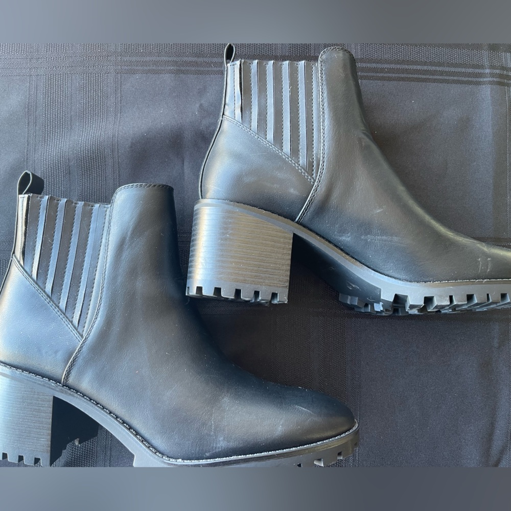 Women’s booties